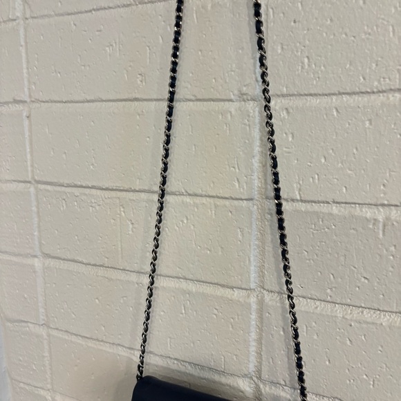 Chanel caviar leather navy blue half moon wallet on chain bag - Picture 4 of 16